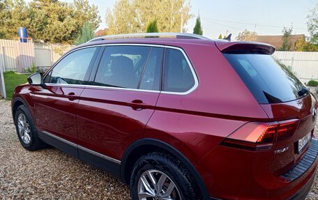 Volkswagen Tiguan II, 2018 год, 2 435 000 рублей, 4 фотография