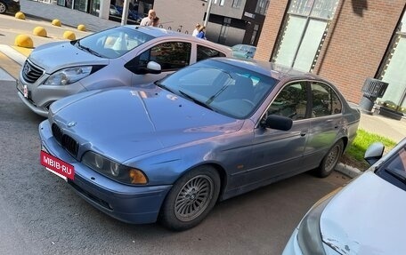 BMW 5 серия, 2002 год, 650 000 рублей, 3 фотография