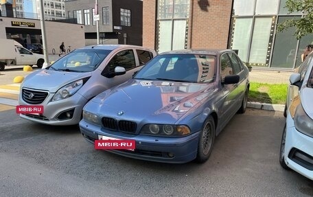 BMW 5 серия, 2002 год, 650 000 рублей, 2 фотография