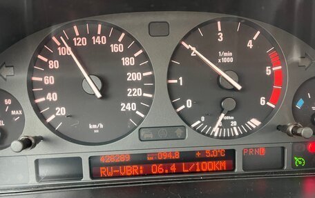 BMW 5 серия, 2002 год, 650 000 рублей, 11 фотография