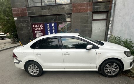 Volkswagen Polo VI (EU Market), 2015 год, 680 000 рублей, 2 фотография