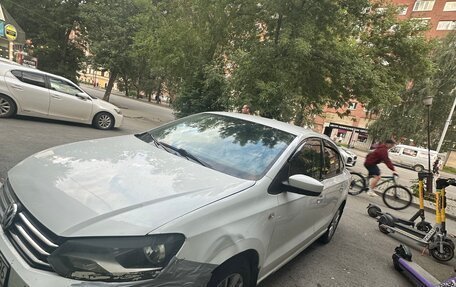 Volkswagen Polo VI (EU Market), 2015 год, 680 000 рублей, 5 фотография