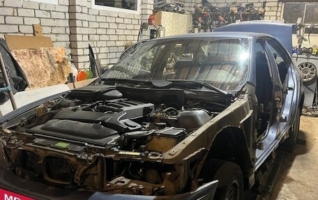 BMW 5 серия, 2002 год, 650 000 рублей, 8 фотография