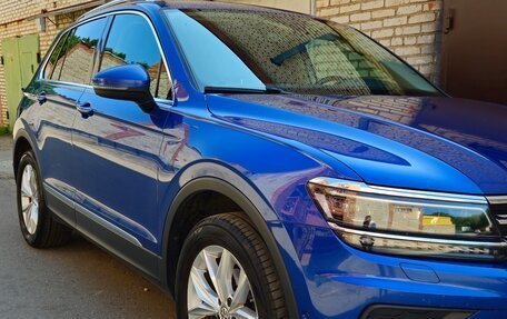 Volkswagen Tiguan II, 2020 год, 2 480 000 рублей, 2 фотография