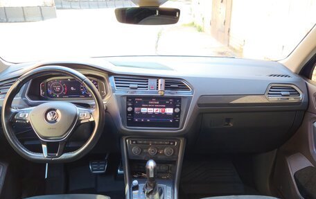 Volkswagen Tiguan II, 2020 год, 2 480 000 рублей, 3 фотография