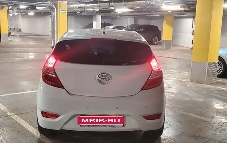 Hyundai Solaris II рестайлинг, 2012 год, 910 000 рублей, 5 фотография