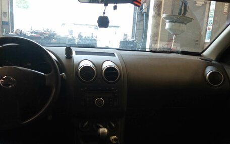 Nissan Qashqai, 2010 год, 900 000 рублей, 5 фотография