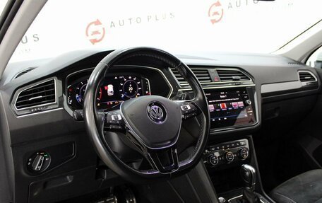 Volkswagen Tiguan II, 2019 год, 2 399 000 рублей, 7 фотография