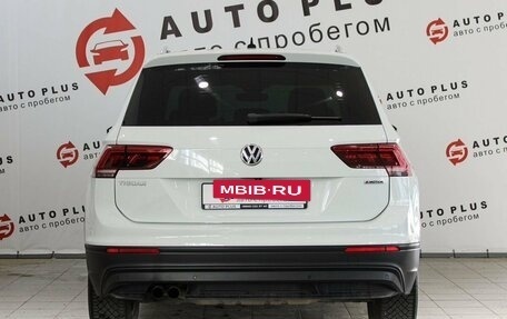 Volkswagen Tiguan II, 2019 год, 2 399 000 рублей, 4 фотография