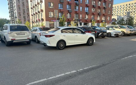 KIA Rio IV, 2021 год, 1 100 000 рублей, 2 фотография