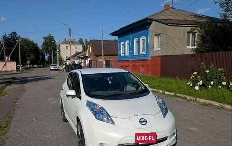 Nissan Leaf I, 2013 год, 1 150 000 рублей, 9 фотография