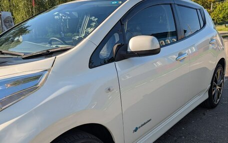 Nissan Leaf I, 2013 год, 1 150 000 рублей, 30 фотография