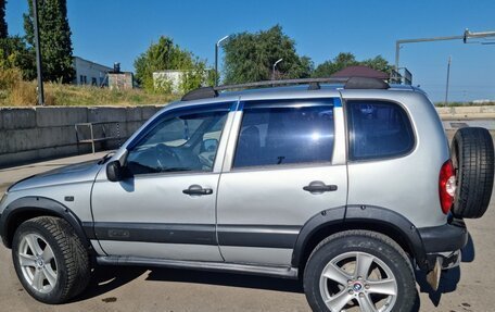 Chevrolet Niva I рестайлинг, 2003 год, 340 000 рублей, 2 фотография