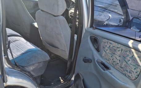 Chevrolet Niva I рестайлинг, 2003 год, 340 000 рублей, 10 фотография
