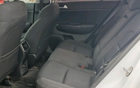 KIA Sportage IV рестайлинг, 2018 год, 1 995 000 рублей, 6 фотография