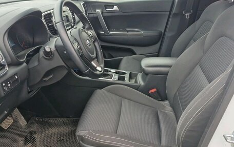 KIA Sportage IV рестайлинг, 2018 год, 1 995 000 рублей, 5 фотография