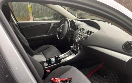 Mazda 3, 2011 год, 950 000 рублей, 10 фотография