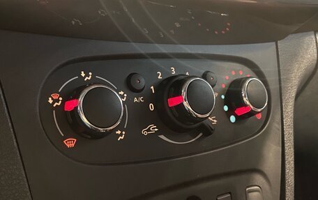 Renault Sandero II рестайлинг, 2020 год, 1 250 000 рублей, 22 фотография