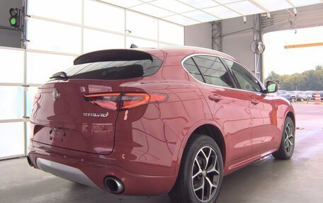 Alfa Romeo Stelvio, 2021 год, 2 850 000 рублей, 5 фотография