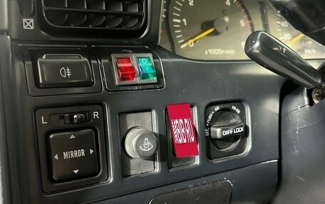 Toyota Land Cruiser 80 рестайлинг, 1992 год, 4 900 000 рублей, 32 фотография
