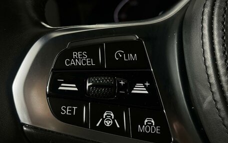 BMW 3 серия, 2019 год, 3 856 000 рублей, 29 фотография