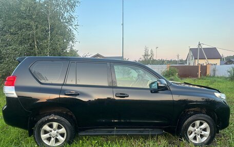 Toyota Land Cruiser Prado 150 рестайлинг 2, 2011 год, 2 100 000 рублей, 1 фотография