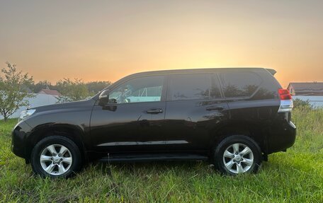 Toyota Land Cruiser Prado 150 рестайлинг 2, 2011 год, 2 100 000 рублей, 4 фотография