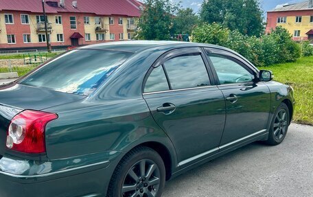 Toyota Avensis III рестайлинг, 2008 год, 890 000 рублей, 1 фотография
