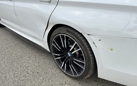 BMW 5 серия, 2018 год, 1 900 000 рублей, 5 фотография