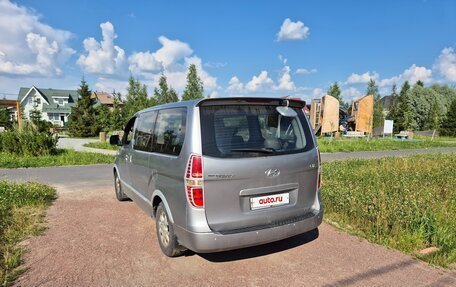 Hyundai Grand Starex Grand Starex I рестайлинг 2, 2011 год, 1 270 000 рублей, 4 фотография