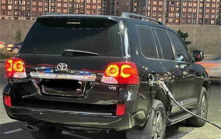Toyota Land Cruiser 200, 2008 год, 2 700 000 рублей, 4 фотография