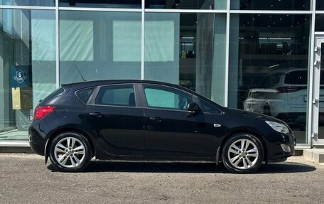 Opel Astra J, 2010 год, 697 000 рублей, 8 фотография