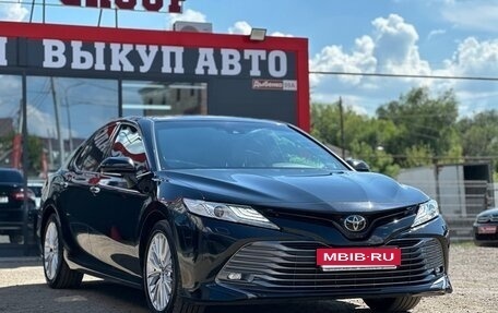 Toyota Camry, 2019 год, 2 650 000 рублей, 2 фотография