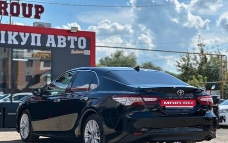 Toyota Camry, 2019 год, 2 650 000 рублей, 10 фотография