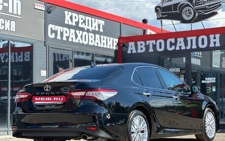 Toyota Camry, 2019 год, 2 650 000 рублей, 13 фотография