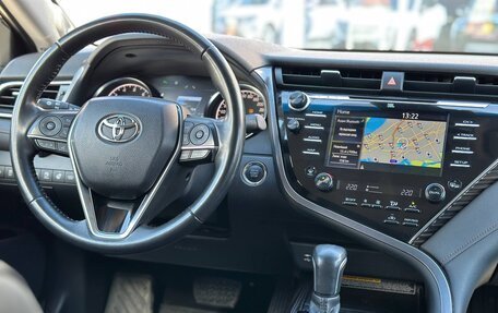 Toyota Camry, 2019 год, 2 650 000 рублей, 18 фотография