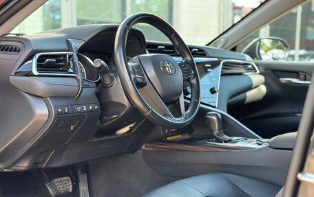 Toyota Camry, 2019 год, 2 650 000 рублей, 19 фотография