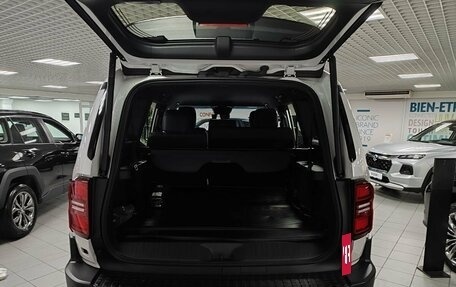 Toyota Land Cruiser Prado, 2024 год, 13 890 000 рублей, 6 фотография