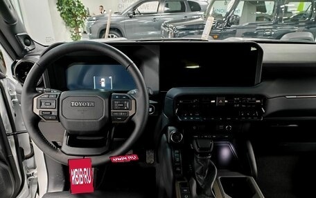 Toyota Land Cruiser Prado, 2024 год, 13 890 000 рублей, 9 фотография