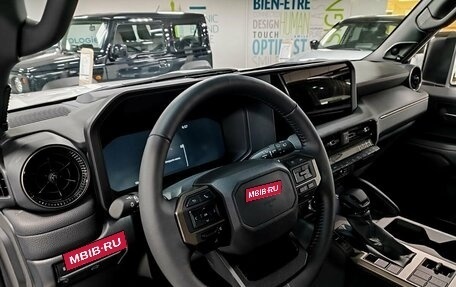 Toyota Land Cruiser Prado, 2024 год, 13 890 000 рублей, 10 фотография