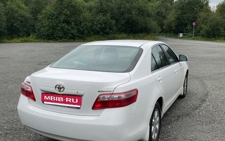 Toyota Camry, 2011 год, 1 900 000 рублей, 4 фотография
