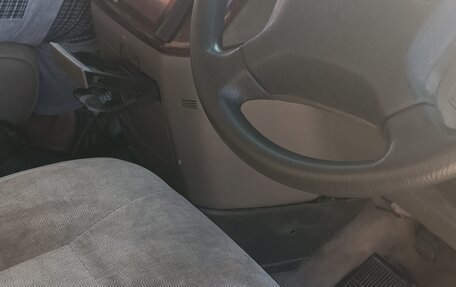 Nissan Elgrand I, 1999 год, 550 000 рублей, 3 фотография
