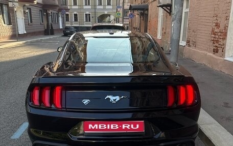 Ford Mustang VI рестайлинг, 2018 год, 2 950 000 рублей, 1 фотография
