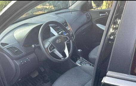 Hyundai Solaris II рестайлинг, 2012 год, 850 000 рублей, 5 фотография