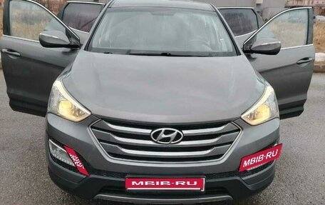 Hyundai Santa Fe III рестайлинг, 2013 год, 1 800 000 рублей, 13 фотография