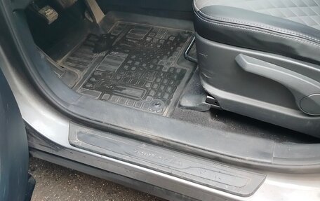 Hyundai Santa Fe III рестайлинг, 2013 год, 1 800 000 рублей, 23 фотография