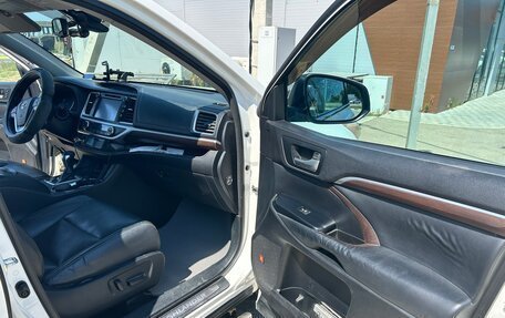 Toyota Highlander III, 2014 год, 3 000 000 рублей, 6 фотография
