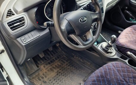 KIA Rio III рестайлинг, 2013 год, 705 000 рублей, 7 фотография