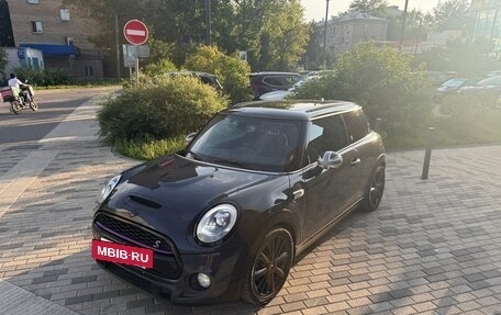 MINI Hatch, 2018 год, 2 450 000 рублей, 3 фотография