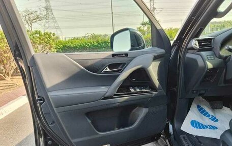 Lexus LX, 2025 год, 18 500 000 рублей, 10 фотография